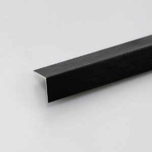 Paveikslėlis Aliuminio kampinis strypas juodas 15x15x2000